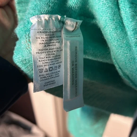 LOFT sweater NWT and super soft - Picture 7 of 7